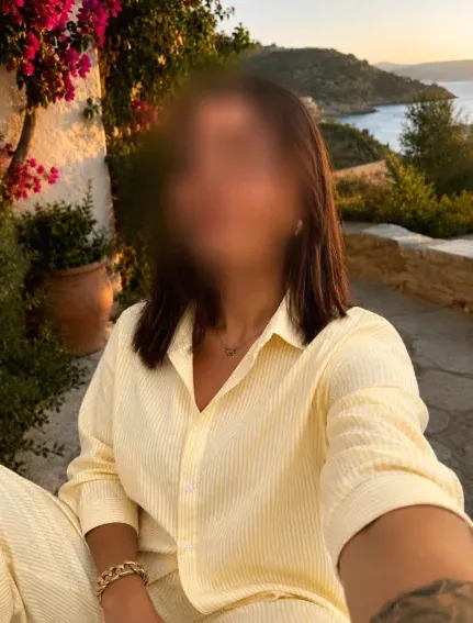 Amina, 23