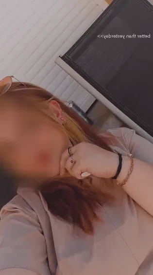 Bettina, 27