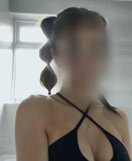 Carina, 19