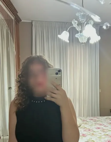 Dilara, 21