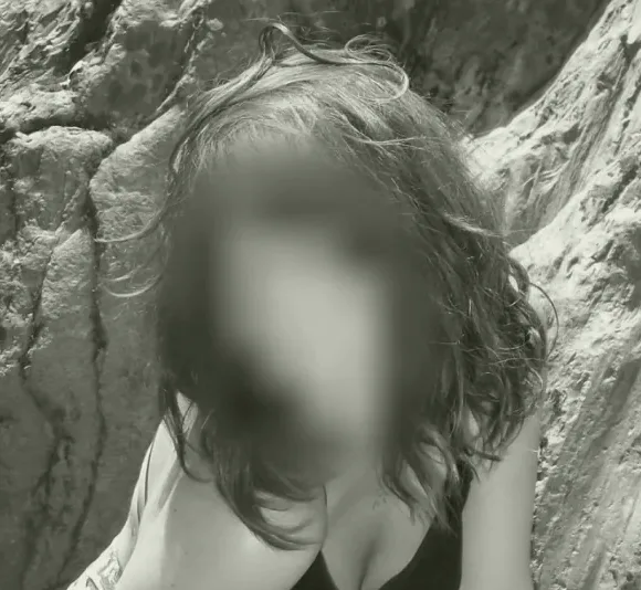 Ingrid, 20