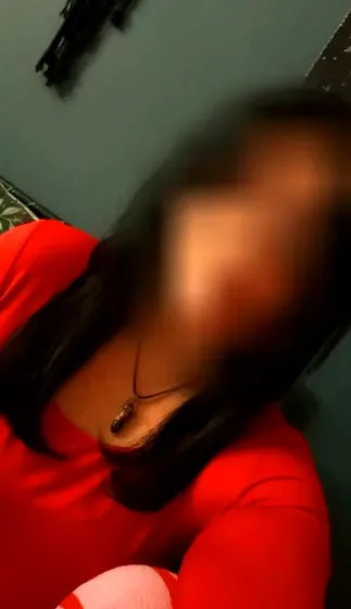 Nora, 30