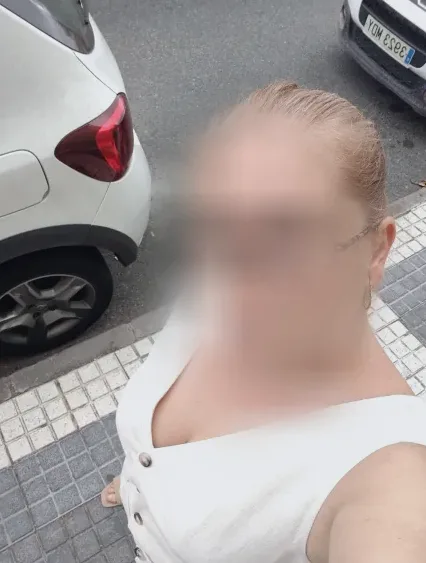 Selina, 38