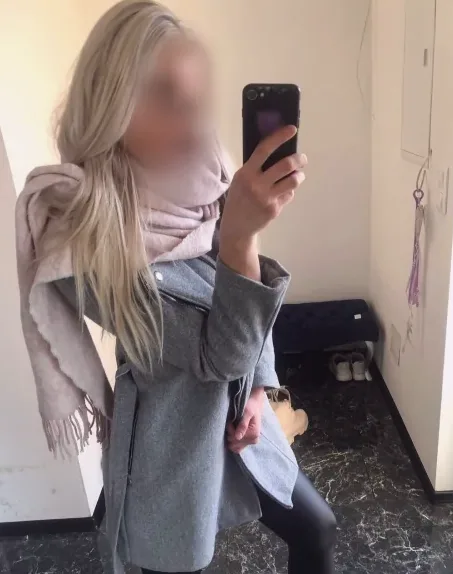 Thea, 24